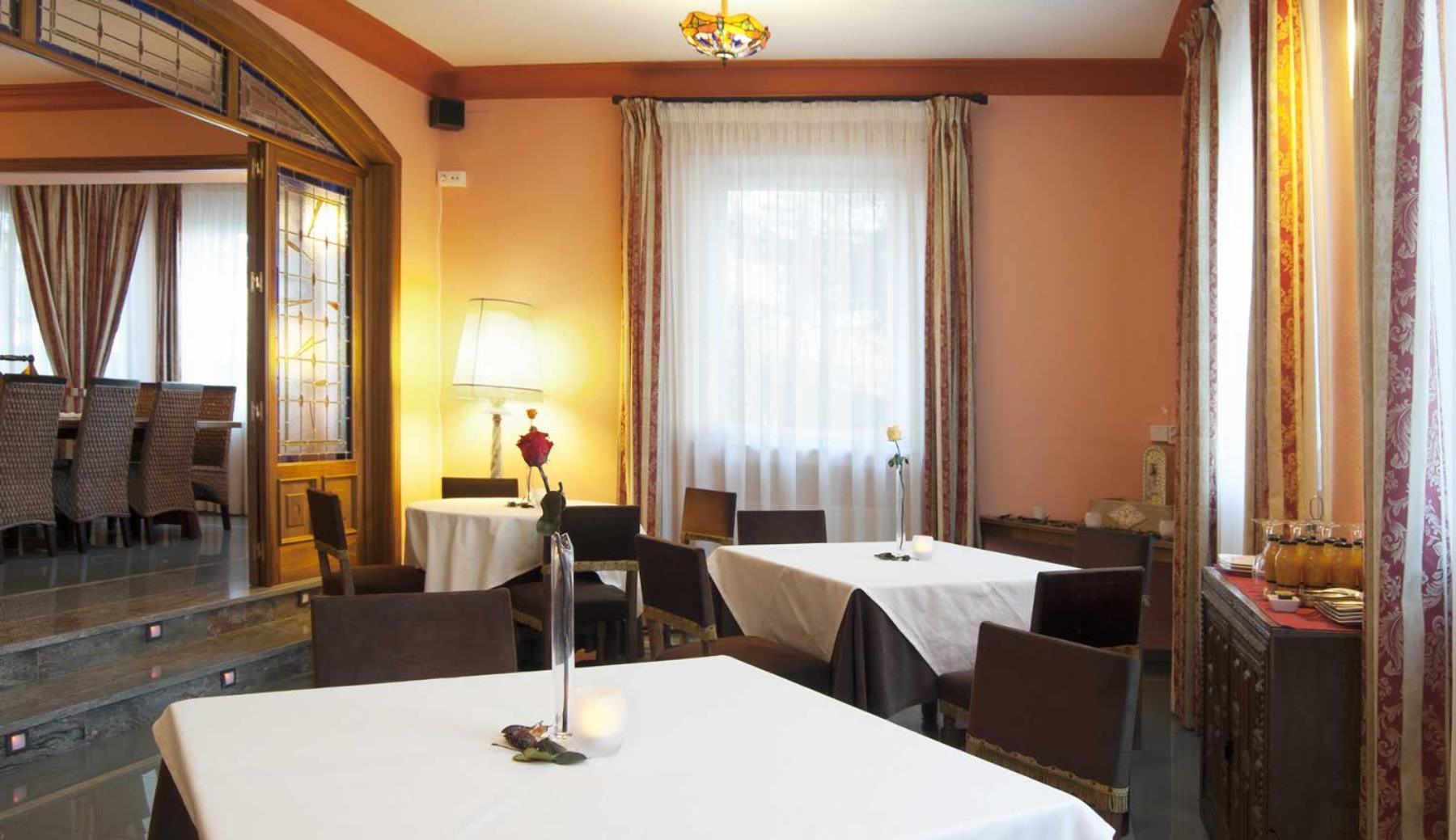 Real Hotel Guardo Extérieur photo